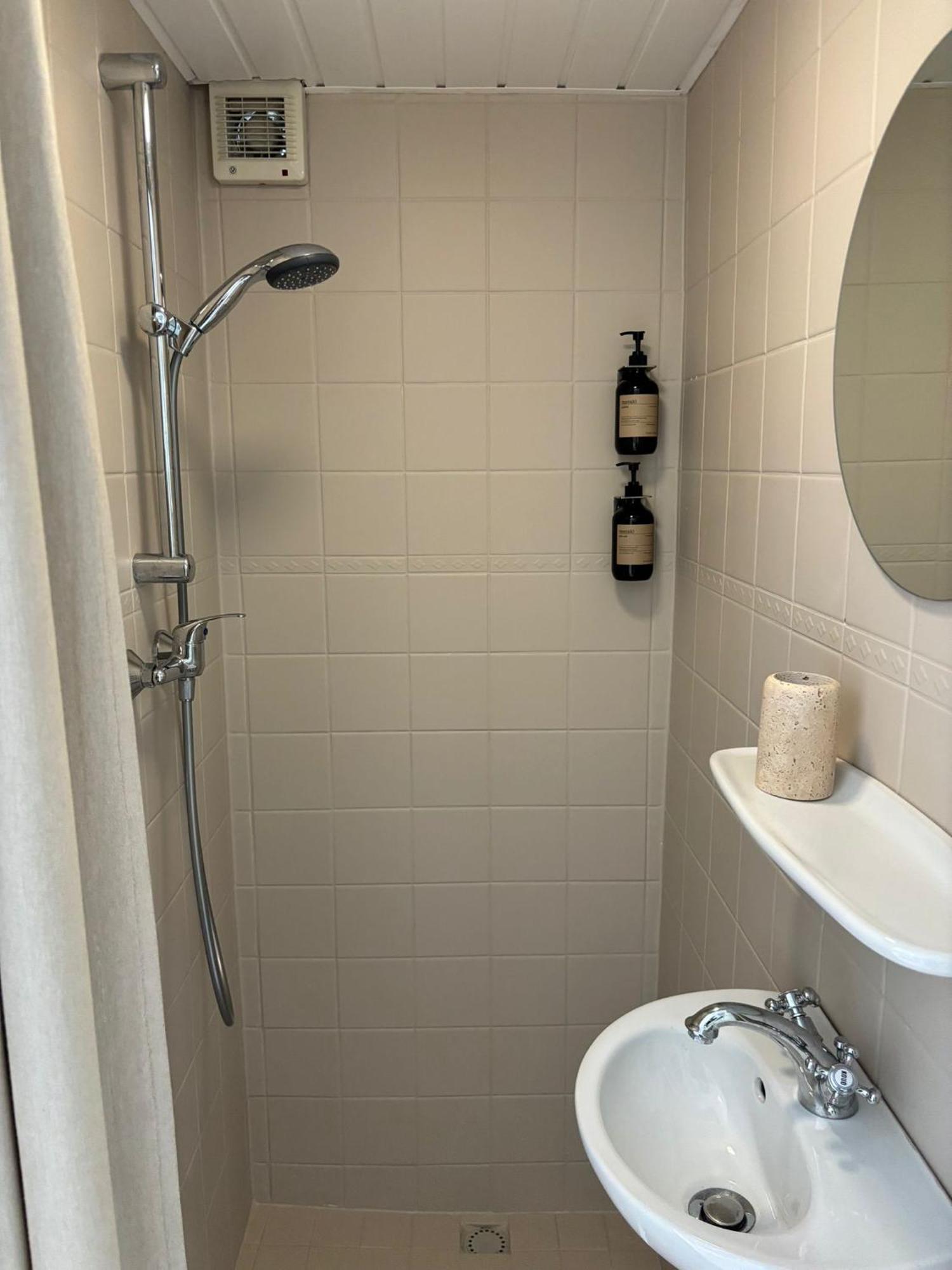 Guesthouse Porter ノールトウェイク エクステリア 写真